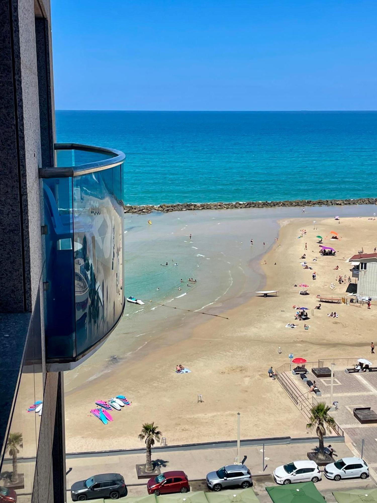Suite On The Beach Хайфа Экстерьер фото