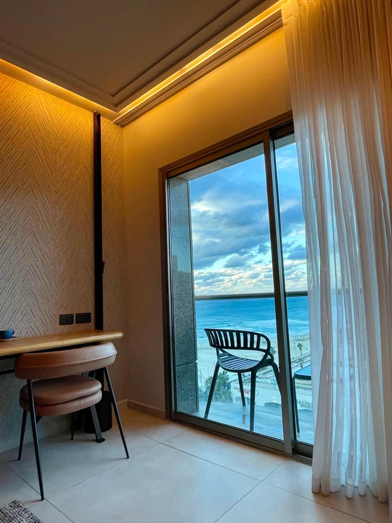 Suite On The Beach Хайфа Экстерьер фото